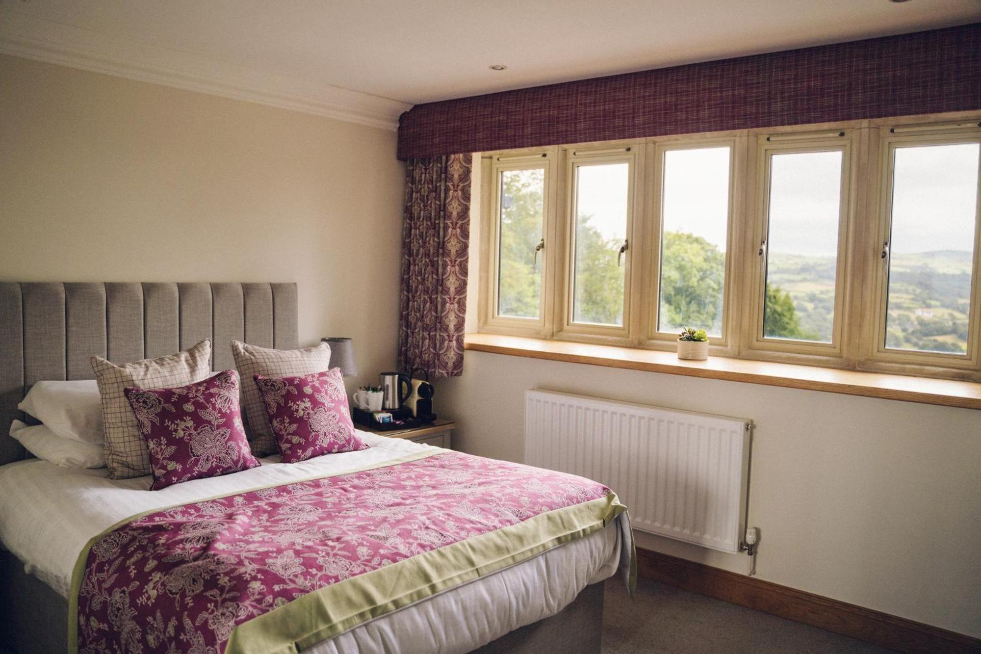 The Manor Boutique Hotel Restaurant And Bar Conwy Exterior foto